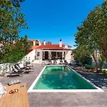 Ixian Bliss Pool Villa
